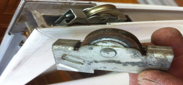 screen door roller repair in Seaview